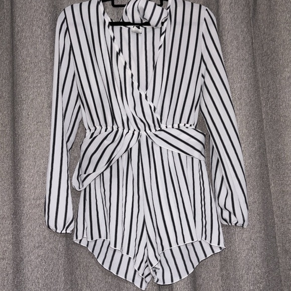 Women’s Striped V-neck Long Sleeve Split Romper Dresss - Picture 3 of 6